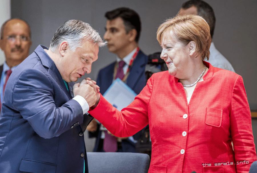 Viktor Orban - Angela Merkel - Ljubi ga tetka