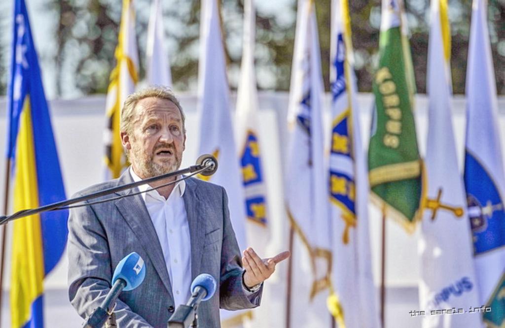Bakir Izetbegovic - Igman 04. avg 2017.