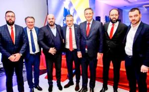 Vojin Mijatović opet palamudi o Nijazu Durakoviću