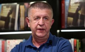 Književnik Josip Mlakić se baš naljutio zbog dozvola za advent